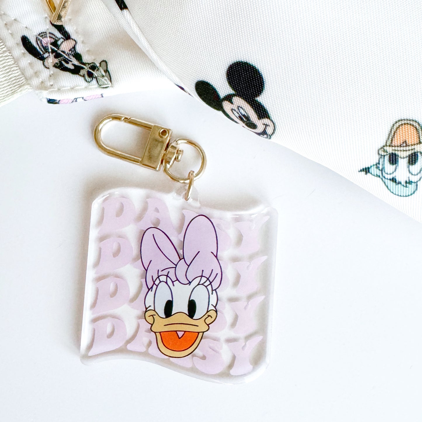 D A I S Y Bag Charm